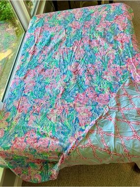 Pottery Barn Lilly Pulitzer Pink, Blue Green Floral Reversible Twin Duvet Cover